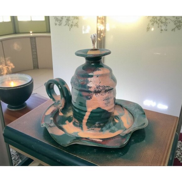 Buie Ceramic Pottery Genie Oil Lamp with Handle. - Picture 3 of 12